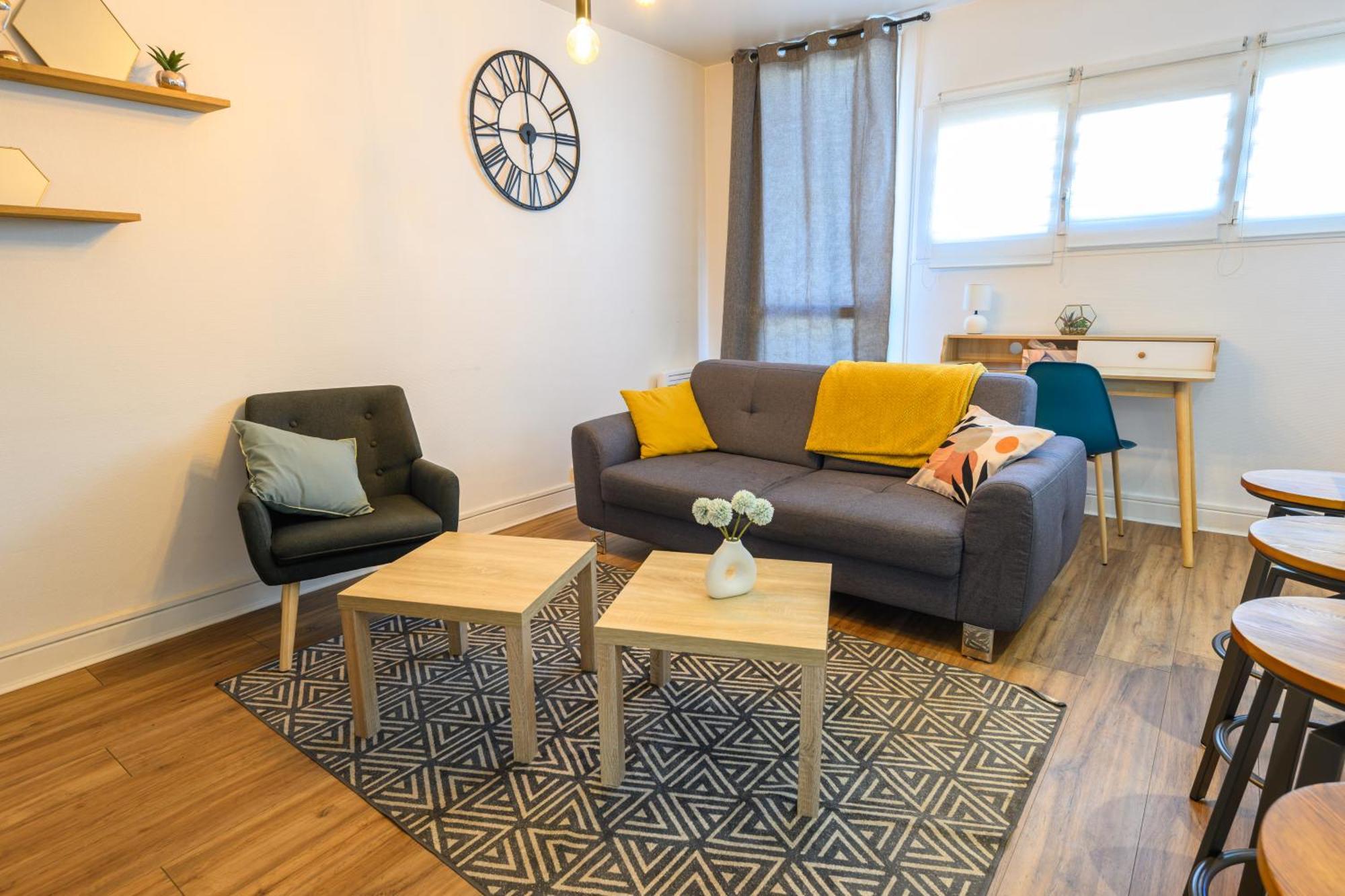 Grand Appartement Avec Balcon Hyper - Centre Tarbes Exterior photo